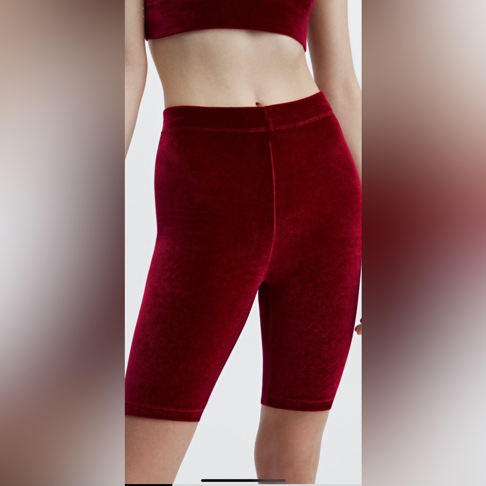 NWOT Red Velvet 9” shorts
